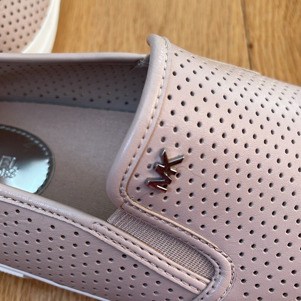 New Michael Kors Soft Pink 9.5 Boerum Double Gore Lasered Leather slip on shoes - Picture 10 of 10